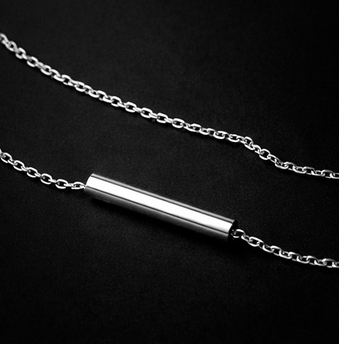 Minimal necklace